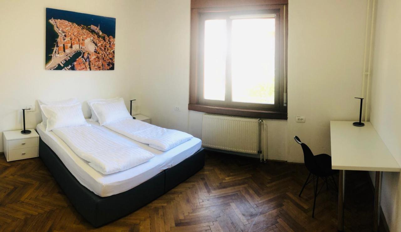 Huge Bbq Garden 2, Spacious Flat, Ac, Free Parking 2 Ljubljana Exterior photo
